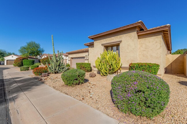 Building Photo - 3084 E Capricorn Way