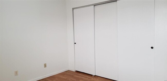 Building Photo - 1231 Creve Coeur Crossing Ln