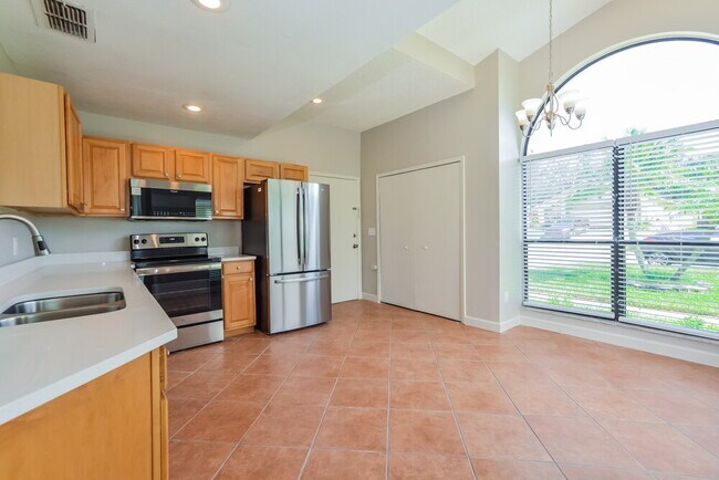 Building Photo - 1022 Henson Ct