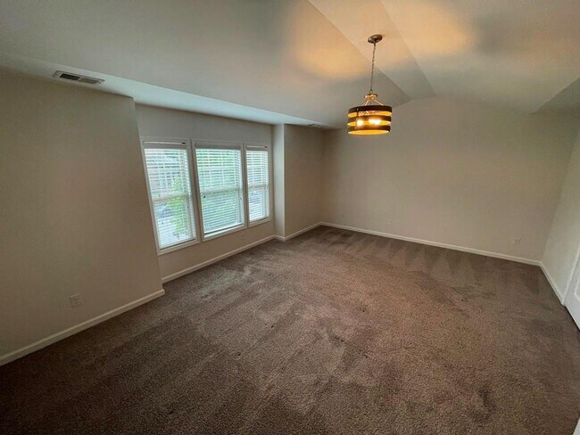 Building Photo - 3470 New Fawn Ln