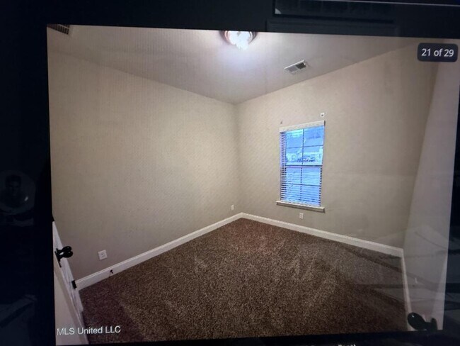 Building Photo - 1107 Sabrina Dr