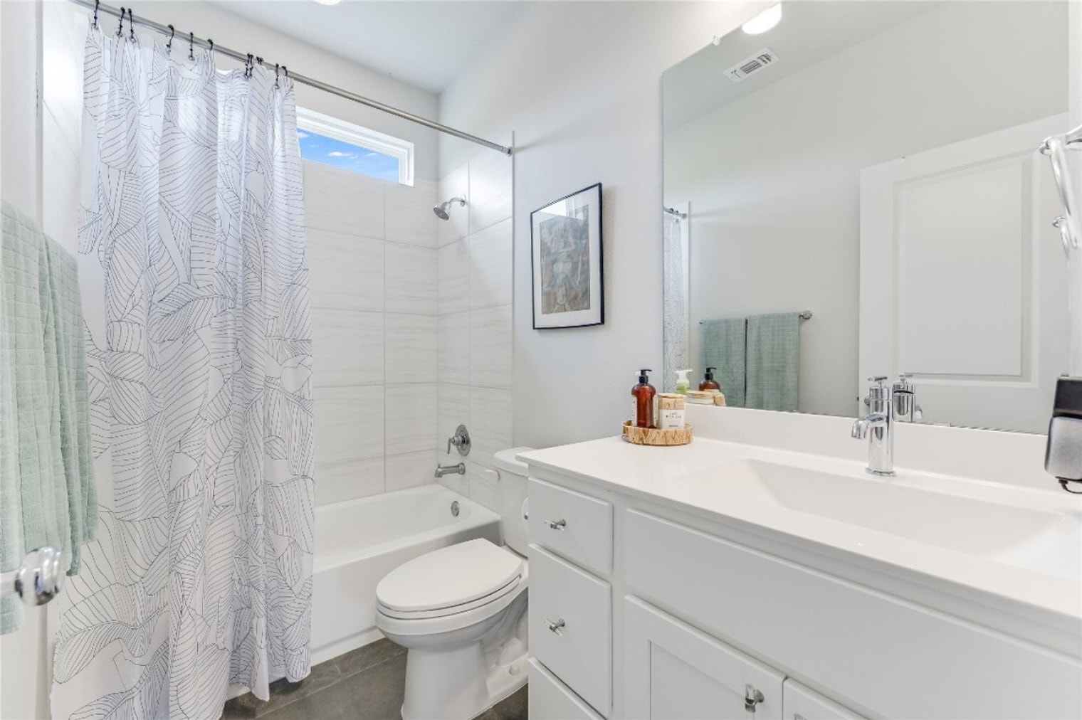 Building Photo - 15109 Casbah Dr