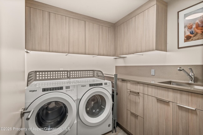 Building Photo - 113 Valley Ct