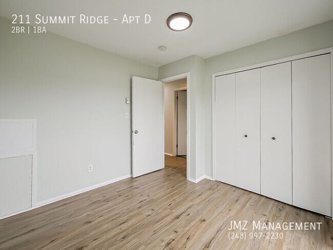 Building Photo - 211 Summit Ridge-Apt D