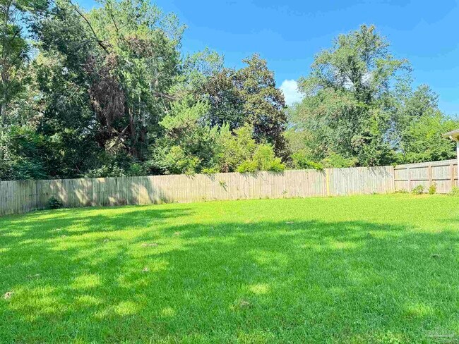 Building Photo - 517 Benjulyn Rd