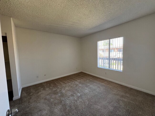 Building Photo - Second Month Free! Welcome Home to La Casa...
