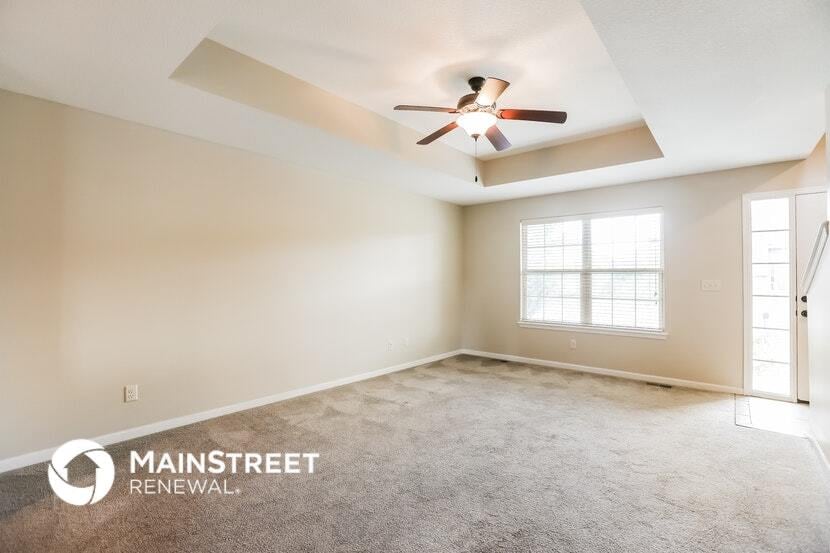 Building Photo - 531 S Poplar St