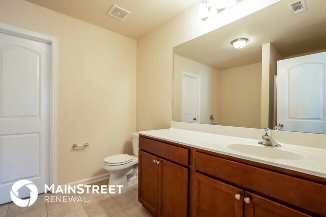 Building Photo - 3213 Dizzy Dean Dr