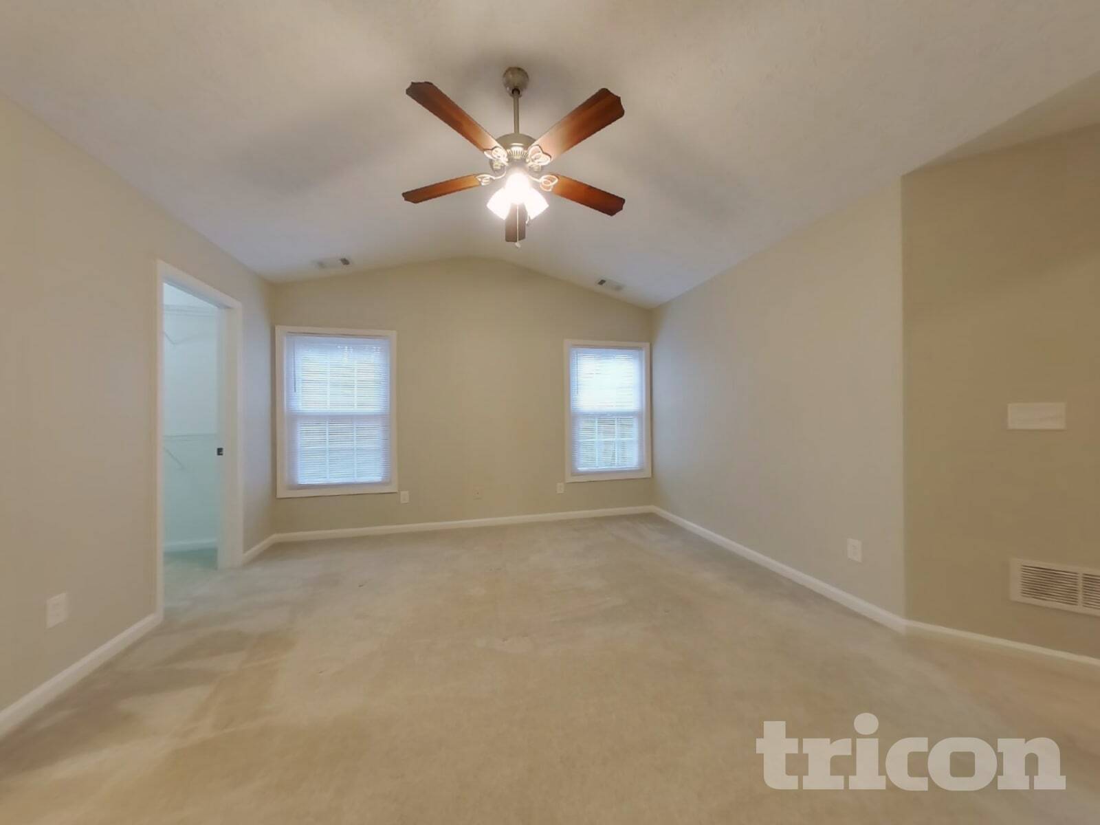 Building Photo - 300 Stone Valley Xin