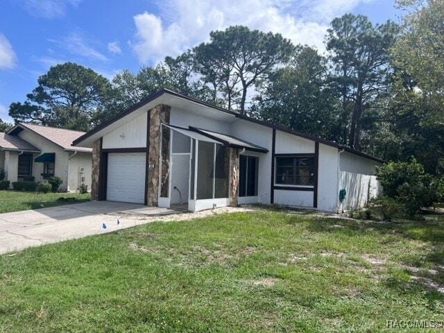 Building Photo - 100 Chinaberry Cir
