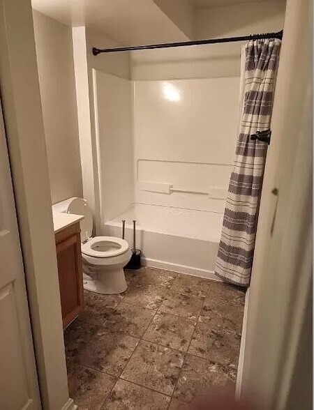 Building Photo - 5708 Shadwell Ct