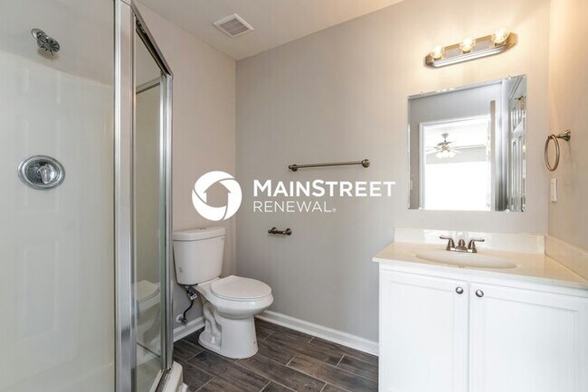 Building Photo - 3 Bedroom Pet-Friendly Home in Raleigh, NC with Main Street Renewal