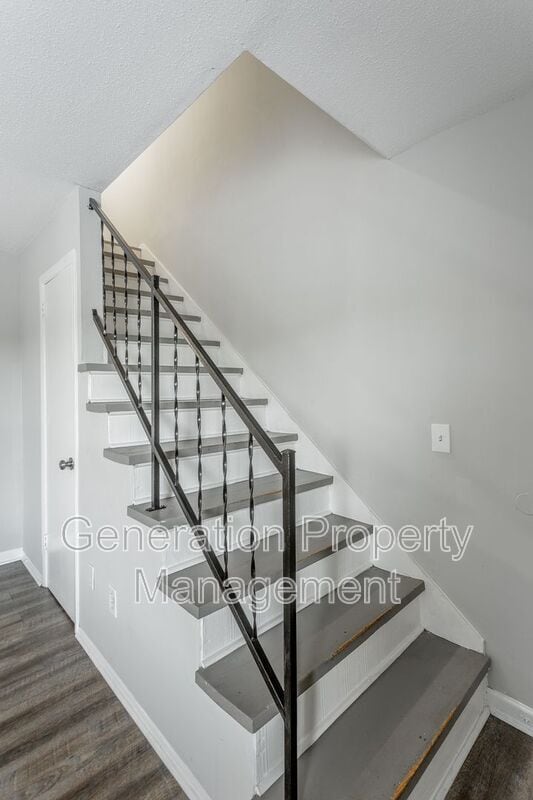 Building Photo - 4405 Delashmitt Rd