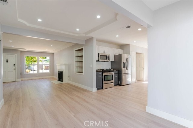 Building Photo - 6223 Carpenter Ave