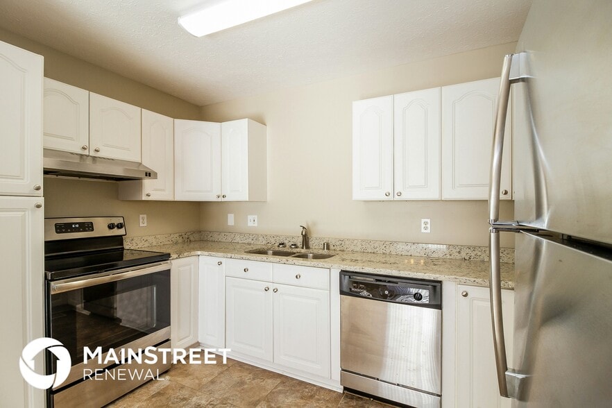 Building Photo - 7913 Kenhurst Dr