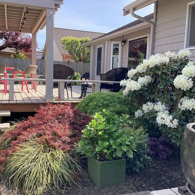 Building Photo - Charming Mukilteo Rambler in Fair Harbor
