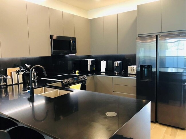 Building Photo - 17240 Blessing Dr