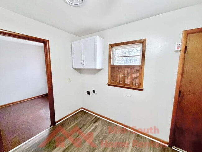 Building Photo - 1761 Cornelia Ln