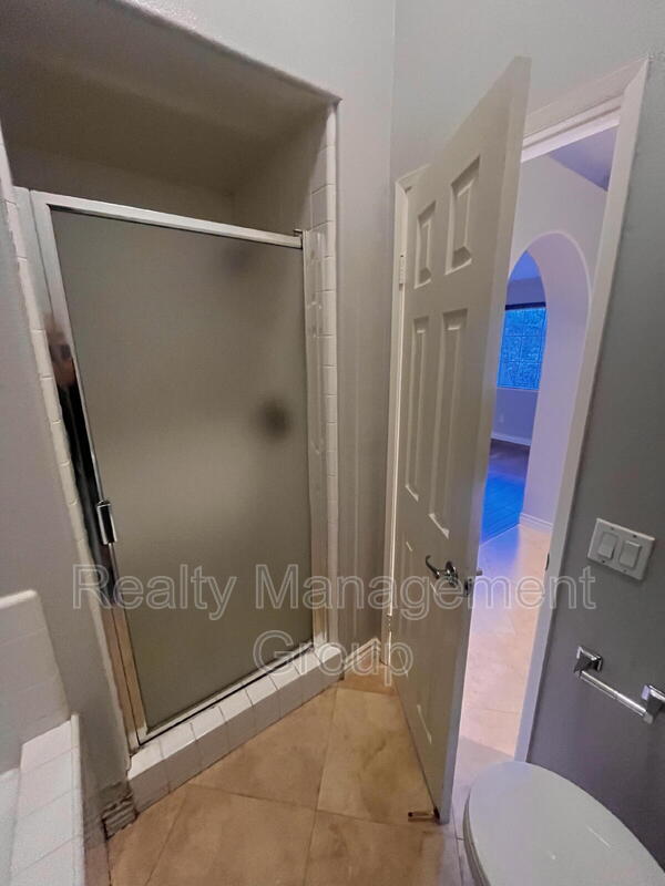 Building Photo - 12507 El Camino Real