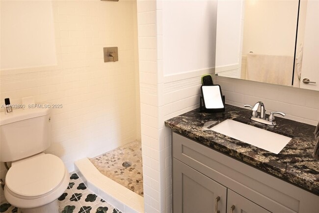 Building Photo - 2860 NE 14th Street Causeway