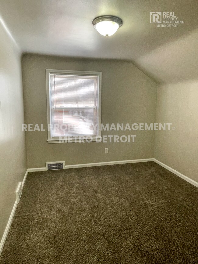 Building Photo - 16210 Ferguson St