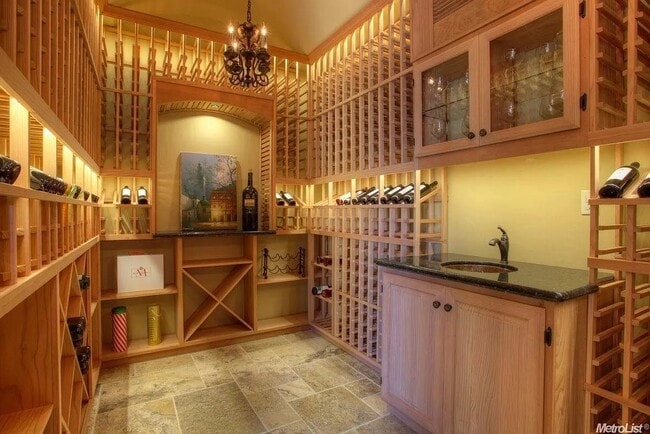 Building Photo - 6100 Terracina Ct