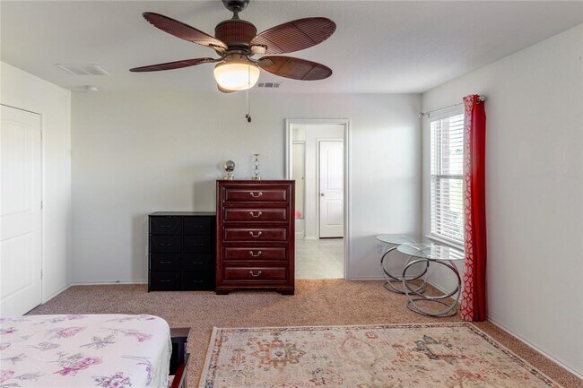 Building Photo - 606 Screech Owl Dr