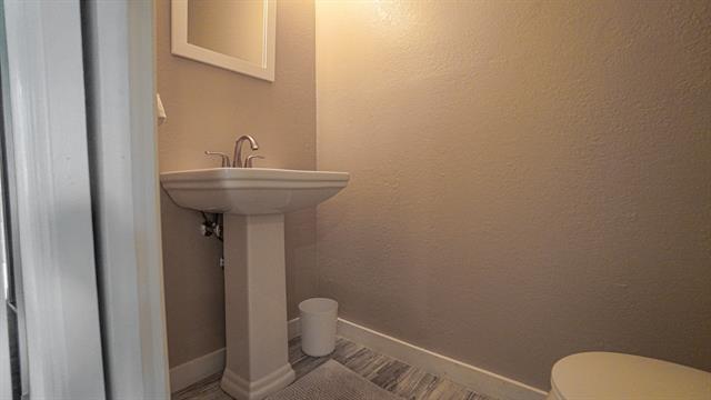 Building Photo - 720 Pebble Beach Dr