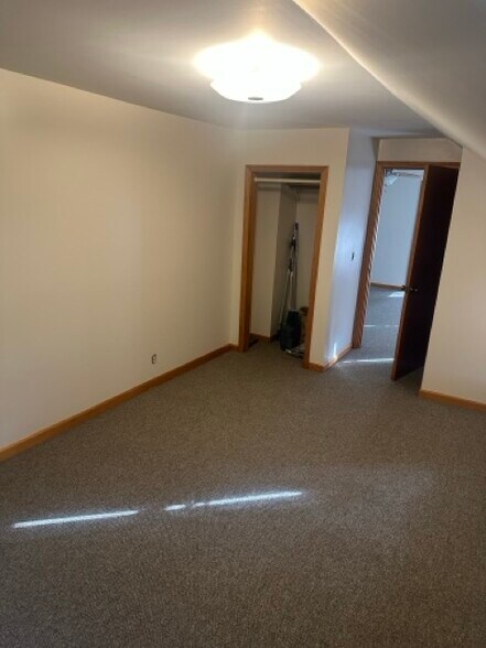 Building Photo - 309 High St