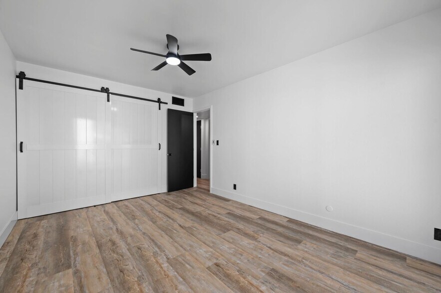 Building Photo - 4209 3rd Ave