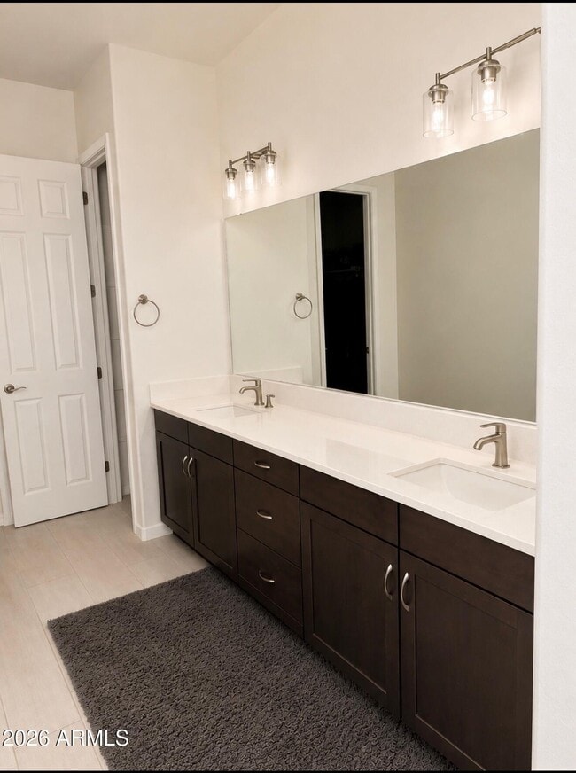 Building Photo - 21857 E Saddle Ct