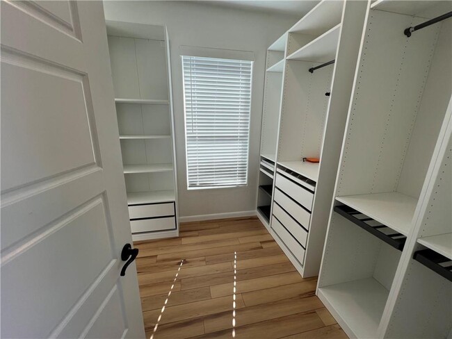 Building Photo - 819 Malbec Rd