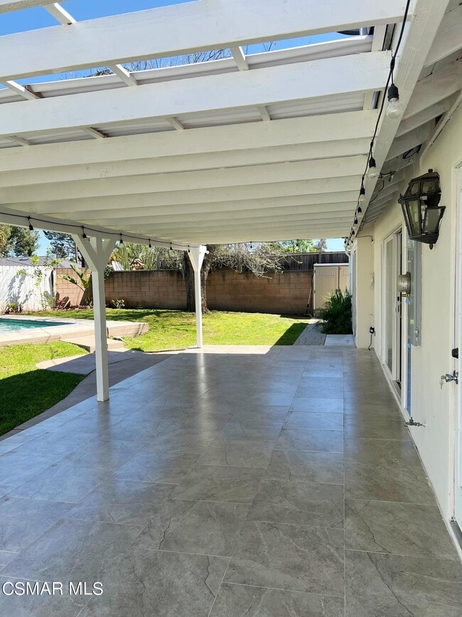 Building Photo - 7472 Ponce Ave