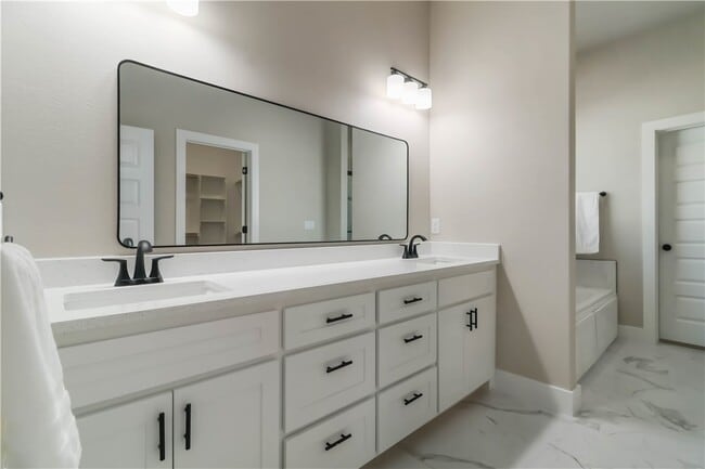 Building Photo - 500 Apollo Dr