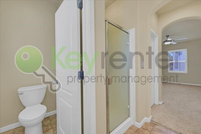Building Photo - 6123 RolkingHam Ln