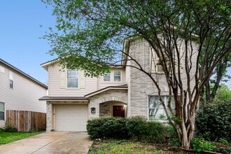 Building Photo - FRESHLY PAINTED  |  OPEN CONCEPT  |  NEAR SCHOOLS & SHOPPING