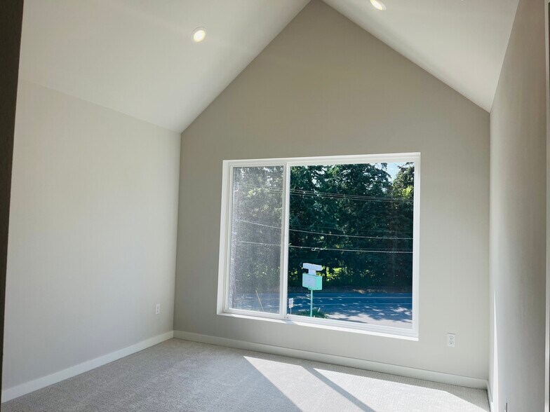 Building Photo - 14536 Westminster Way N