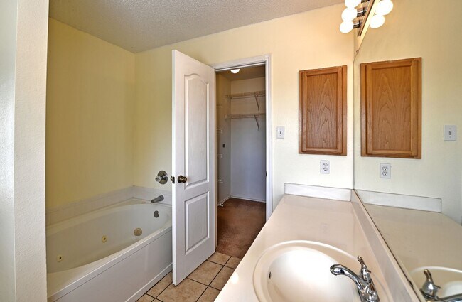 Building Photo - TWO STORY  |  4 BEDROOM  |  2.5 BATH  |  2135ft  |  GREAT SCHOOLS