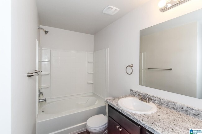 Building Photo - 304 Hidden Ct