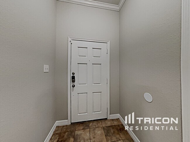 Building Photo - 7123 Durango Creek Dr