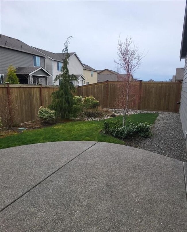 Building Photo - Beautiful 3 Bed 2 Bath Home in Enumclaw