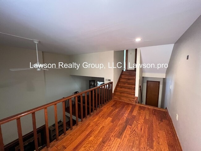 Building Photo - 2217 Jefferson St SW