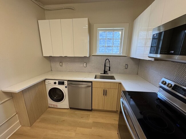 Building Photo - 1bd/1ba Seattle House