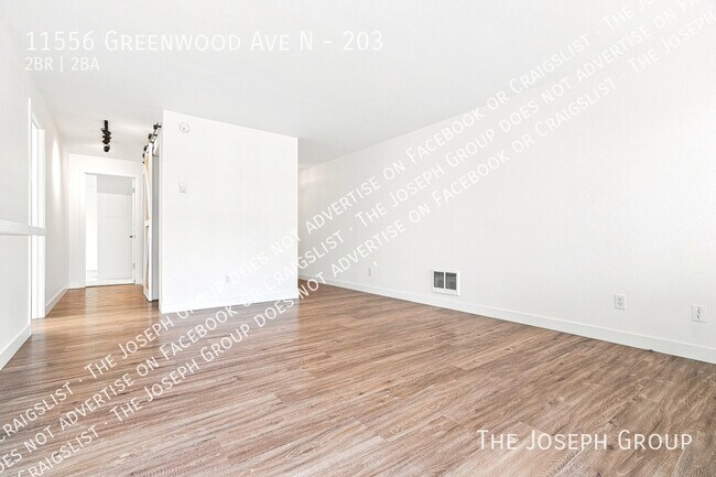 Building Photo - 11556 Greenwood Ave N