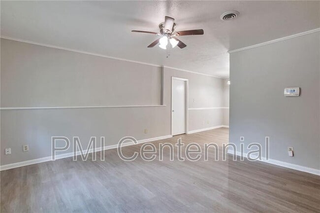 Building Photo - 484 Evergreen Dr