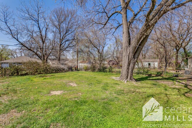 Building Photo - Cute Northside 3 Bedroom!