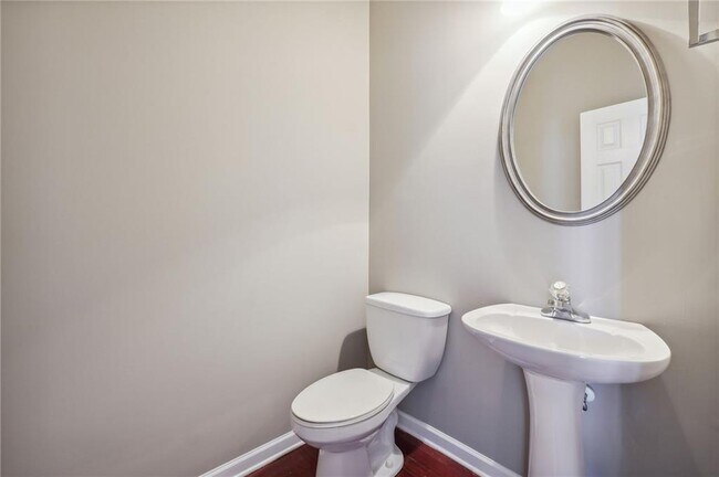 Building Photo - 4978 Berkeley Oak Dr