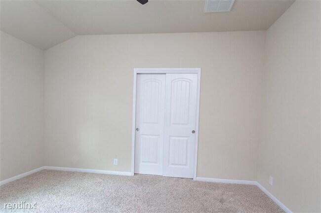 Building Photo - 11604 Yeadon Way