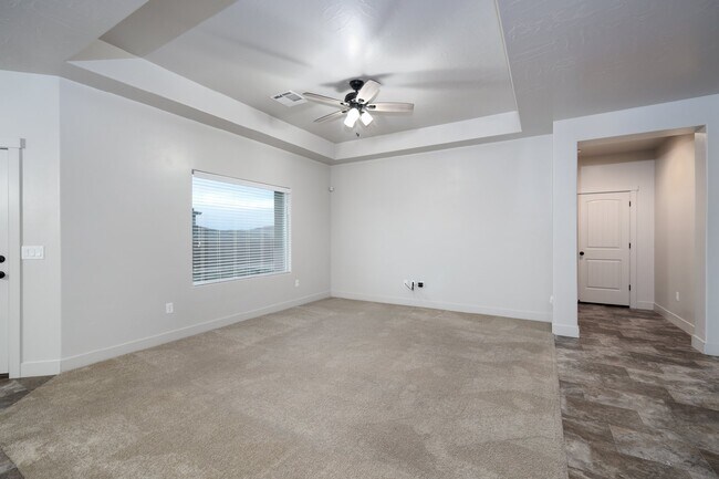 Building Photo - Comfort & Style: Spacious 3-Bed, PLUS LARGE OFFICE, 2-Bath Retreat in DESERT CANYON"