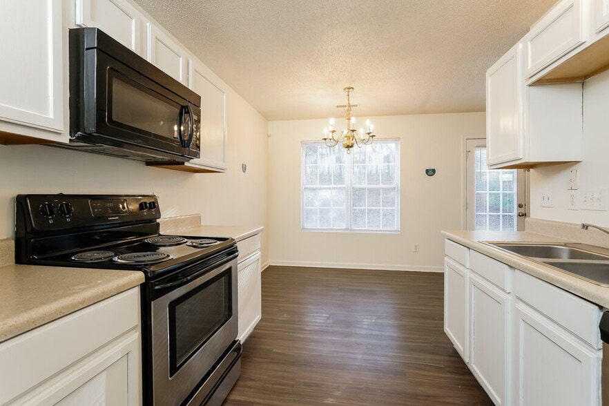 Building Photo - 4802 Mystic Oak Dr